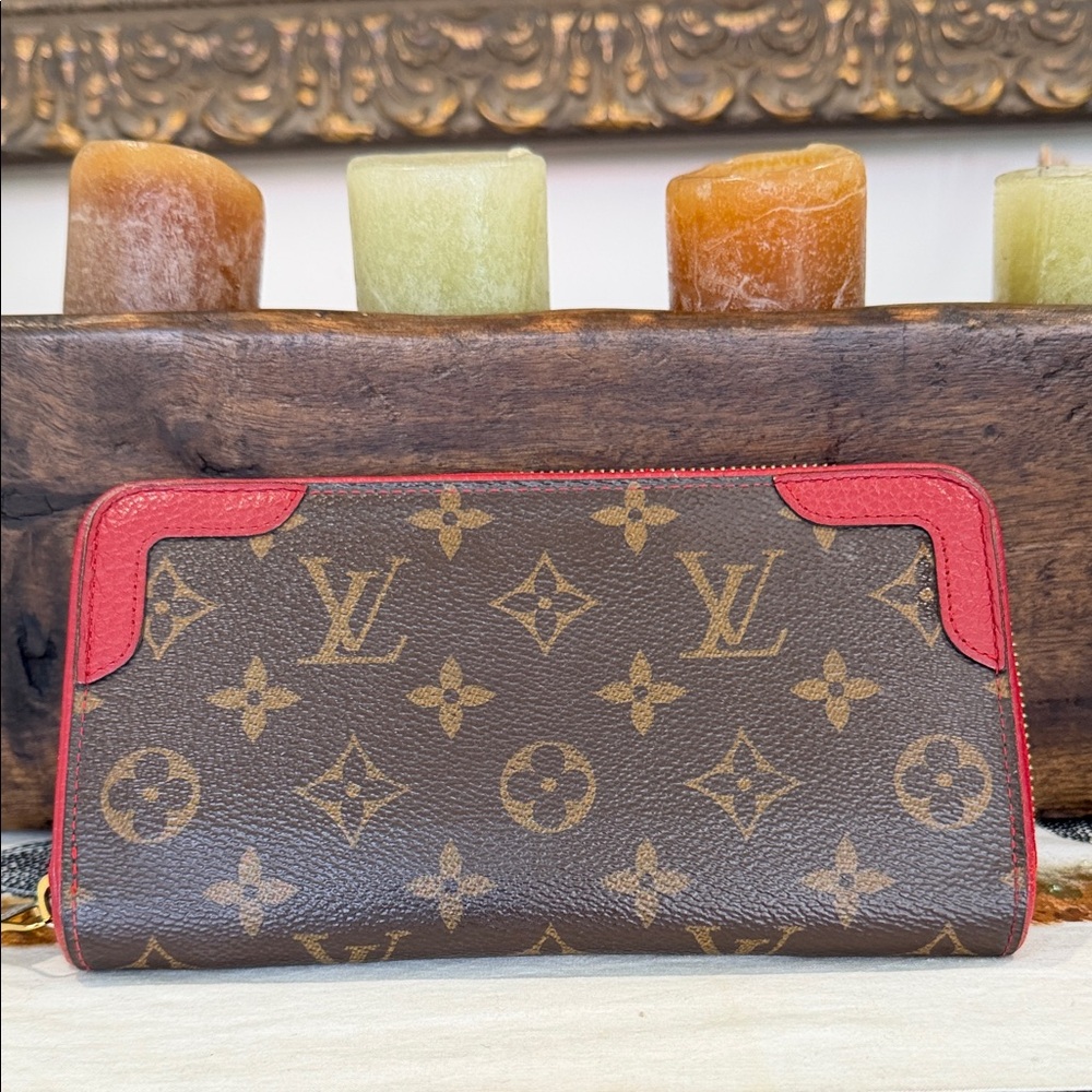 Stunning “LOUIS VUITTON” Leather Long Wallet Brown Monogram